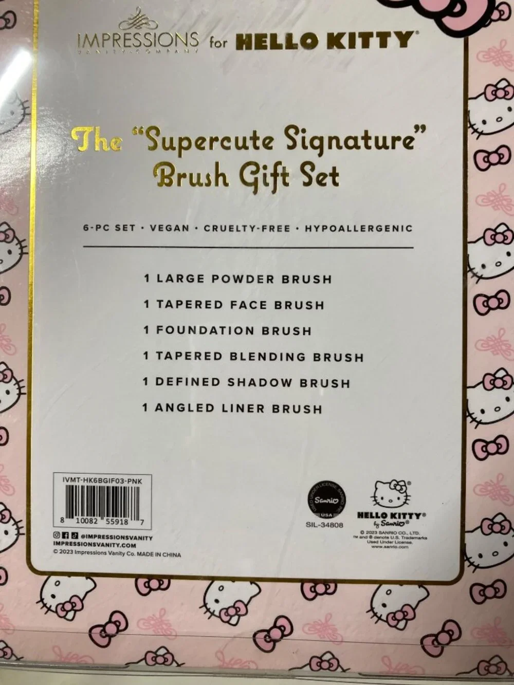 Hello Kitty Impressions Limited Edition Crème Shop Cotton Swabs & Pads Brush Set